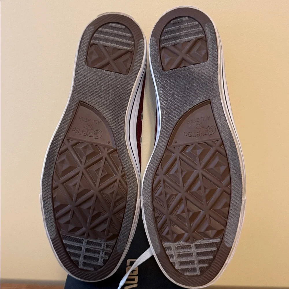 Burgundy Converse All Stars. Men’s 7/Women’s 9 - Picture 5 of 7